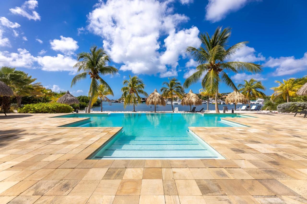 Spanish Water Apartments Willemstad Bagian luar foto
