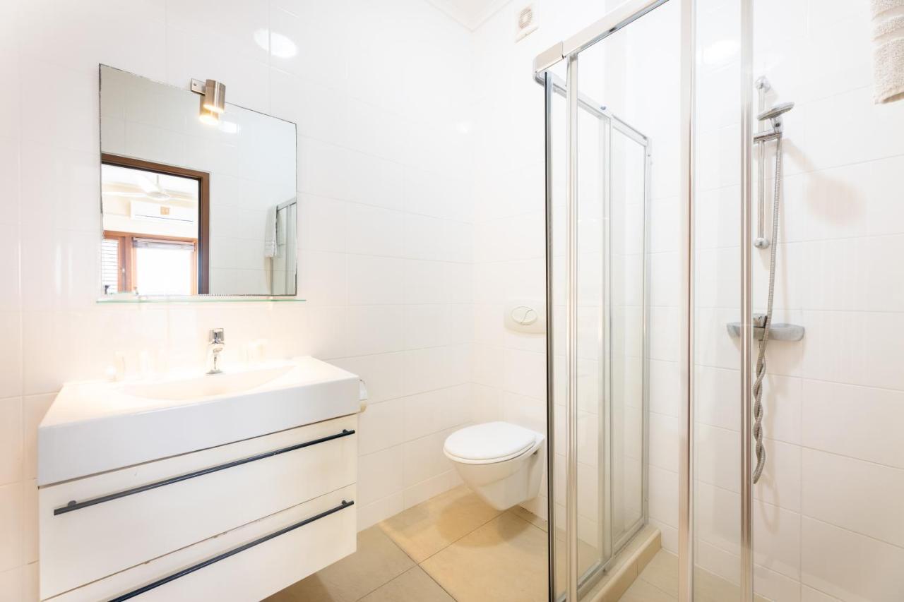 Spanish Water Apartments Willemstad Bagian luar foto